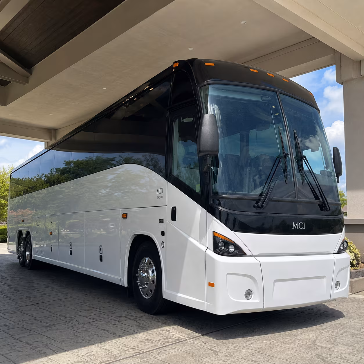 airport shuttle buses from south fulton hotels and corporate campuses