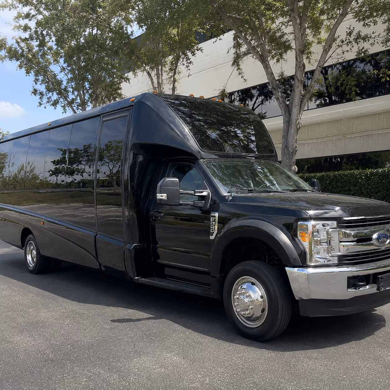 party buses minibuses sprinter limos for every south fulton prom group